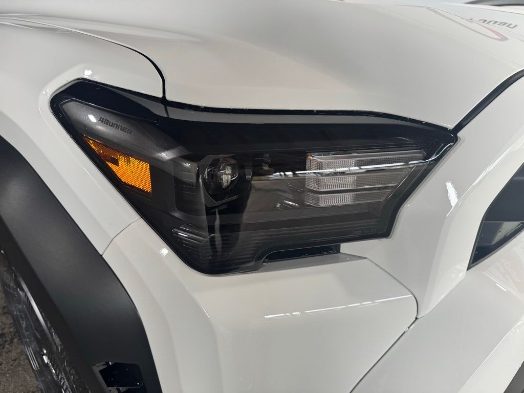 Thumbnail: 2026 Toyota 4Runner - 9