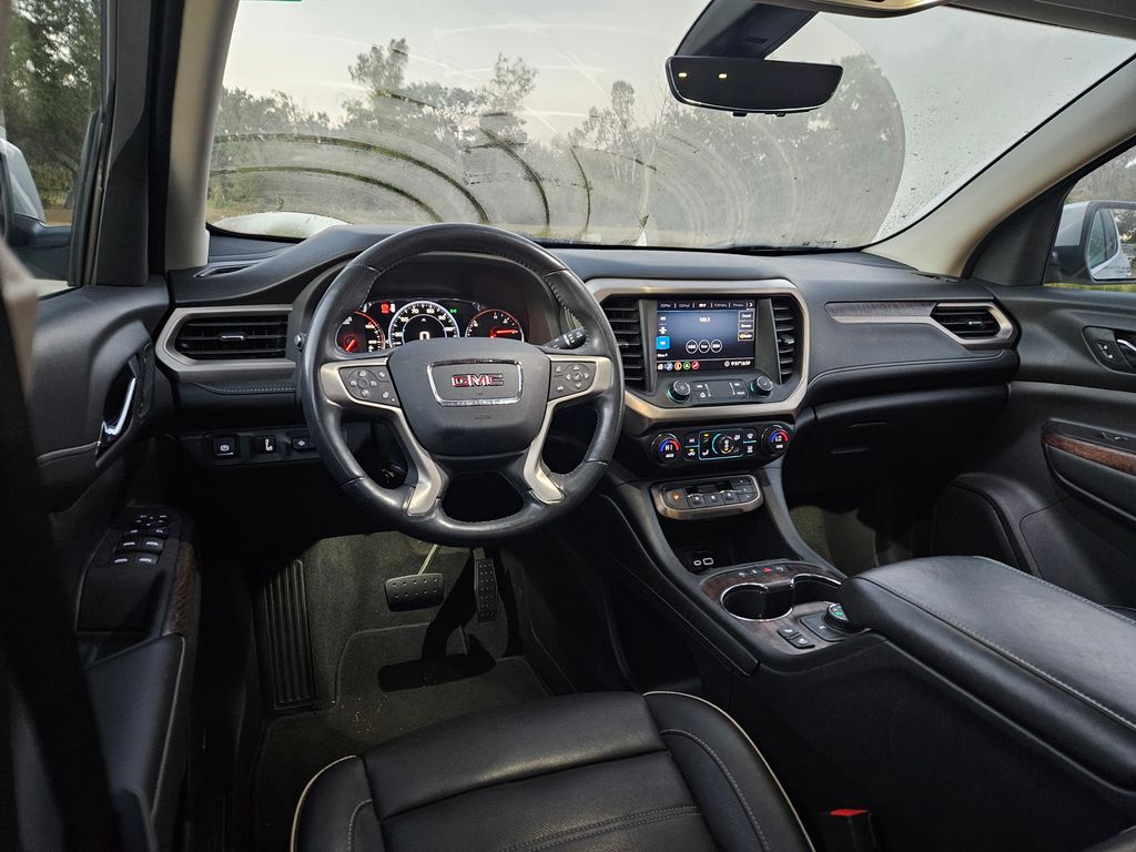 2020 GMC Acadia Denali 12