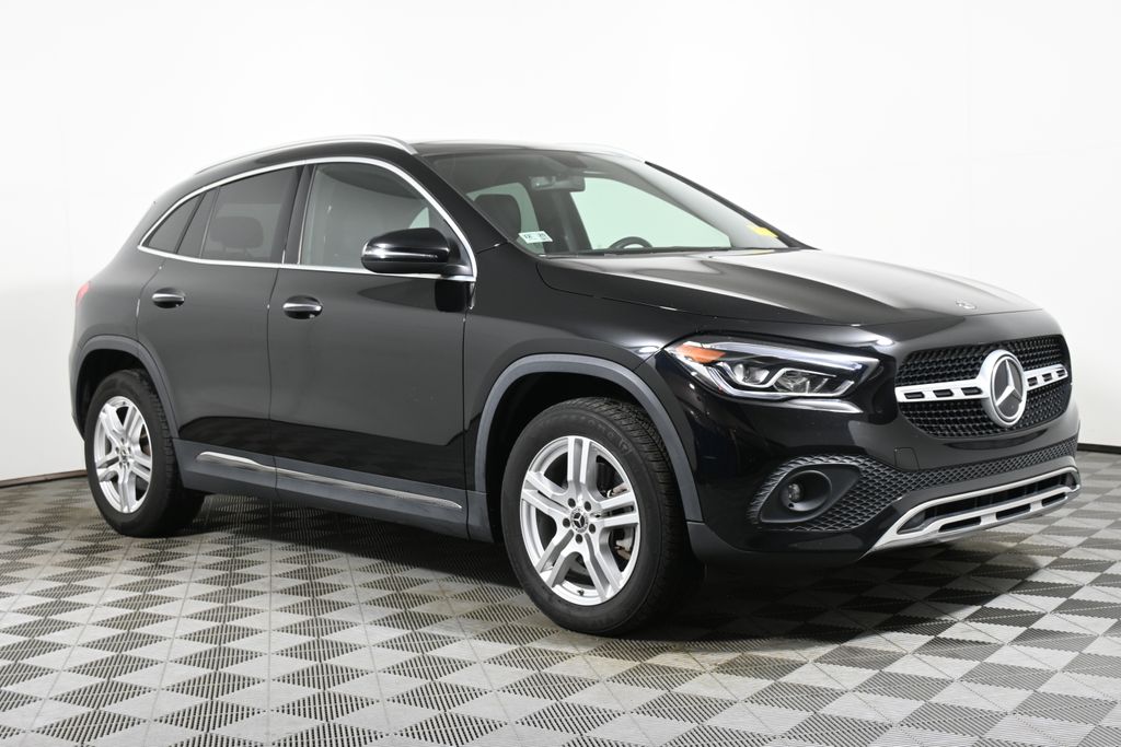 2021 Mercedes-Benz GLA 250 4MATIC 8