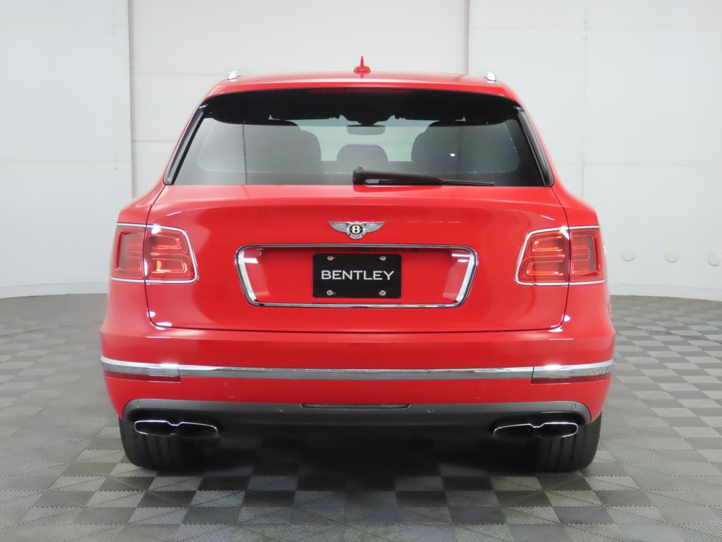 Thumbnail: 2019 Bentley Bentayga - 6