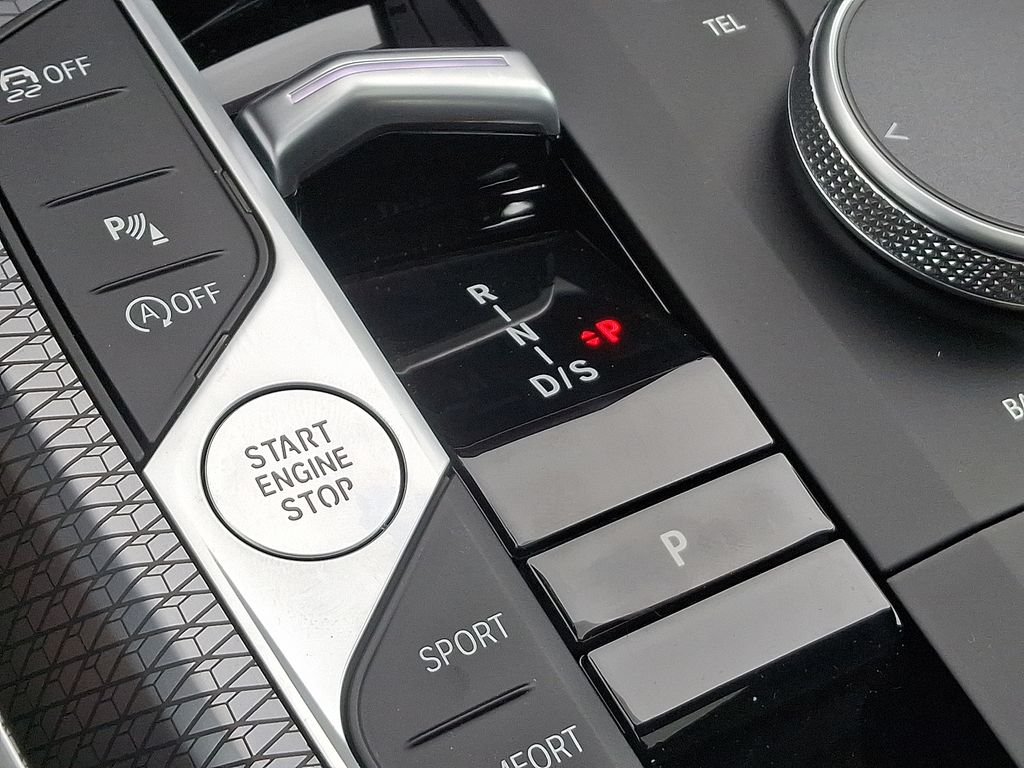 2025 BMW 3 Series 330i xDrive 7
