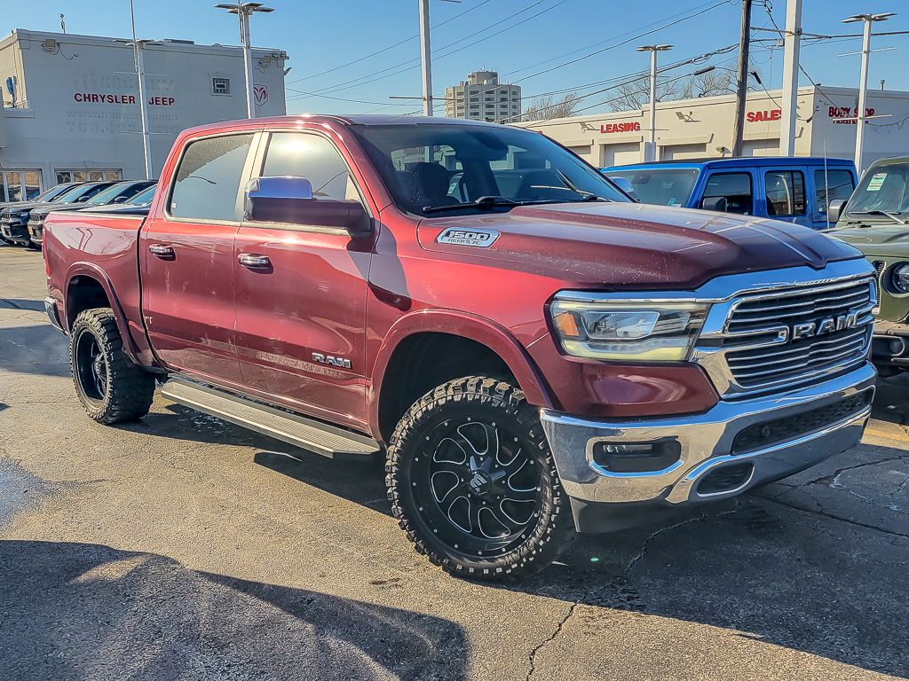 2019 RAM 1500 Laramie Crew Cab RWD