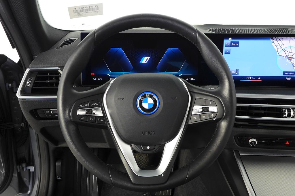 Thumbnail: 2023 BMW i4 - 27