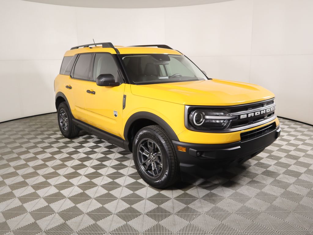 Thumbnail: 2023 Ford Bronco Sport - 3