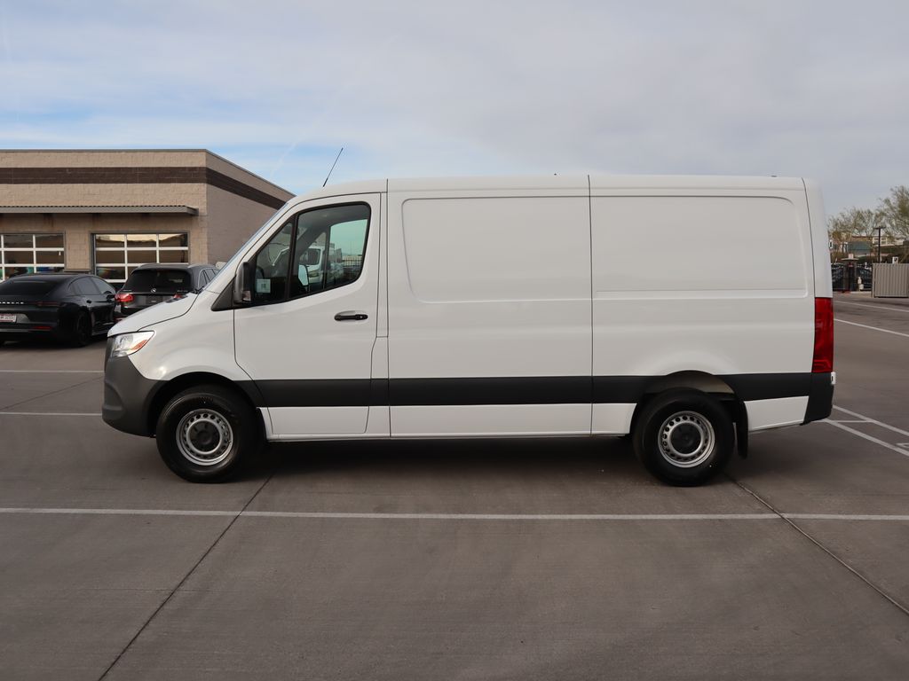 2025 Mercedes-Benz Sprinter 2500 8