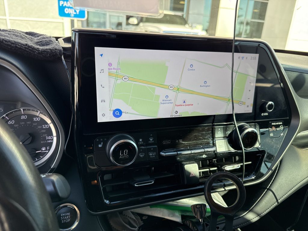 Thumbnail: 2023 Toyota Highlander - 12