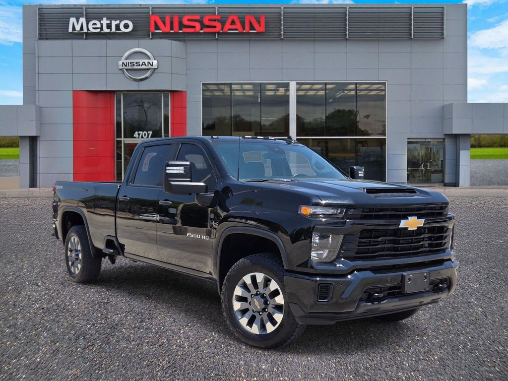 2025 Chevrolet Silverado 2500HD Custom