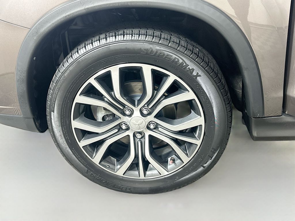 Thumbnail: 2019 Mitsubishi Outlander Sport - 29