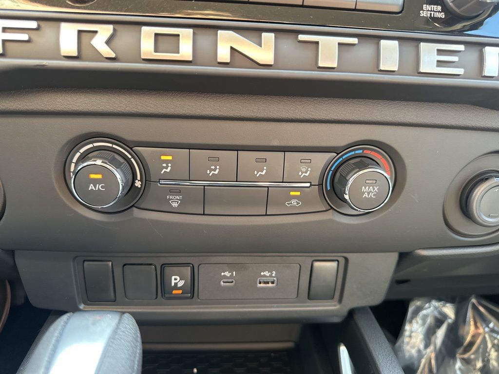 2025 Glacier White Nissan Frontier SV RWD Truck