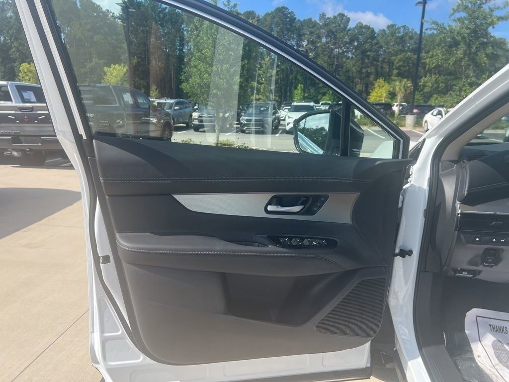 2025 Everest White Pearl Tricoat Nissan Murano SL AWD SUV