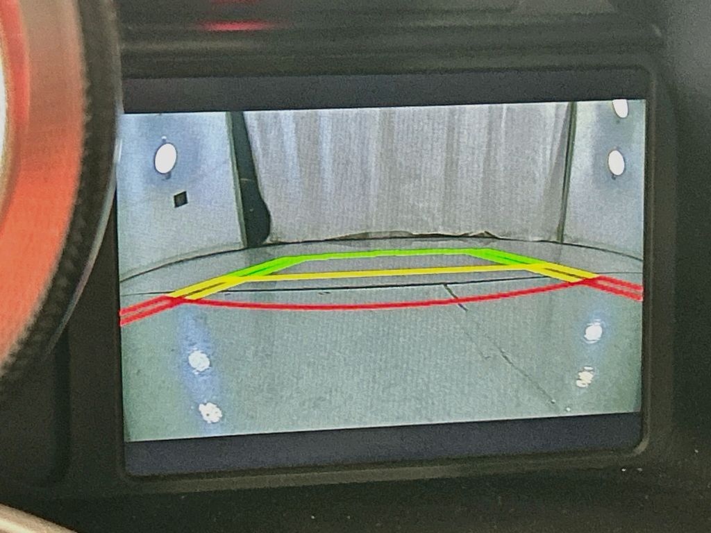 Used 2018 Bianco Avus Ferrari  image 15