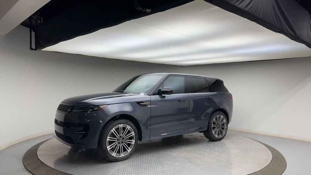 Thumbnail: 2025 Land Rover Range Rover Sport - 4
