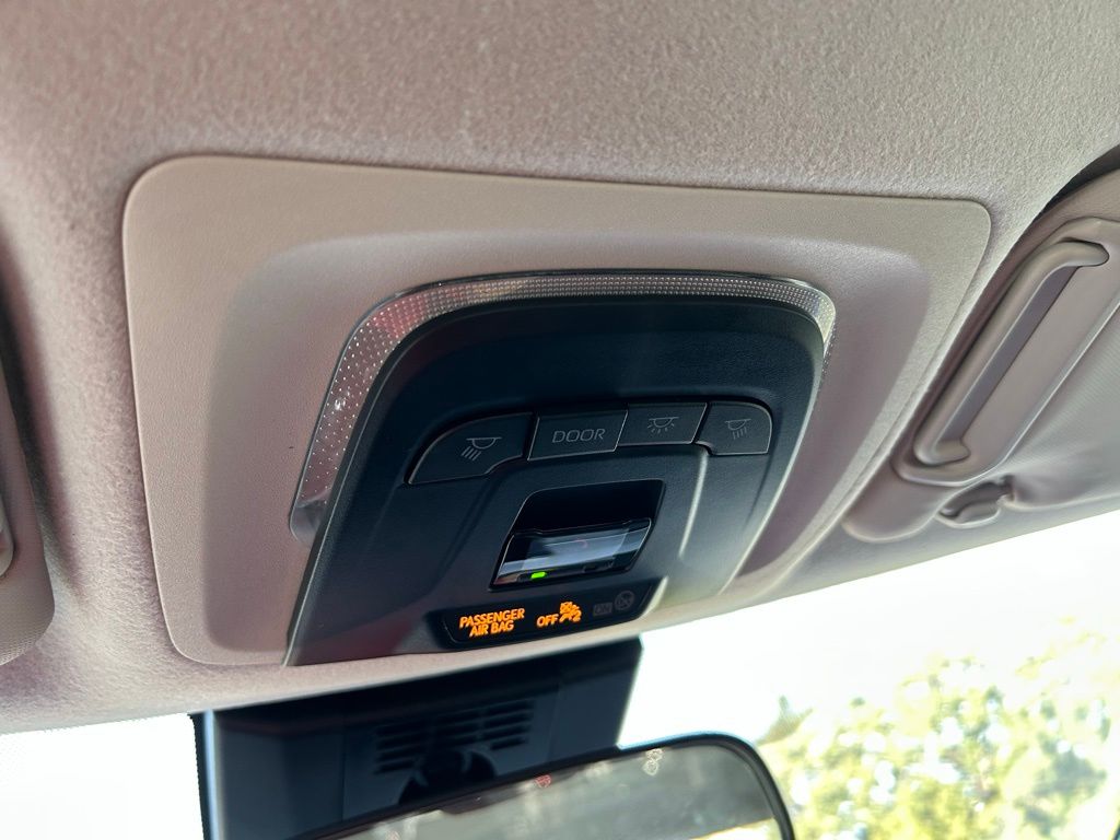 Thumbnail: 2025 Toyota Corolla - 27