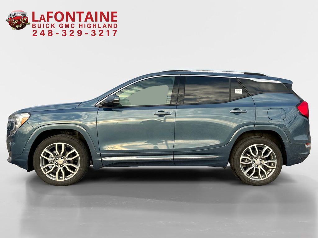 2024 GMC Terrain Denali 4