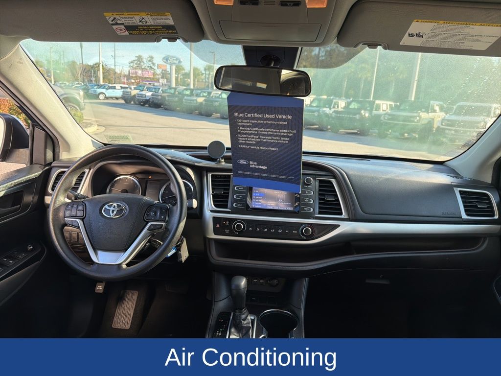 2019 Toyota Highlander LE