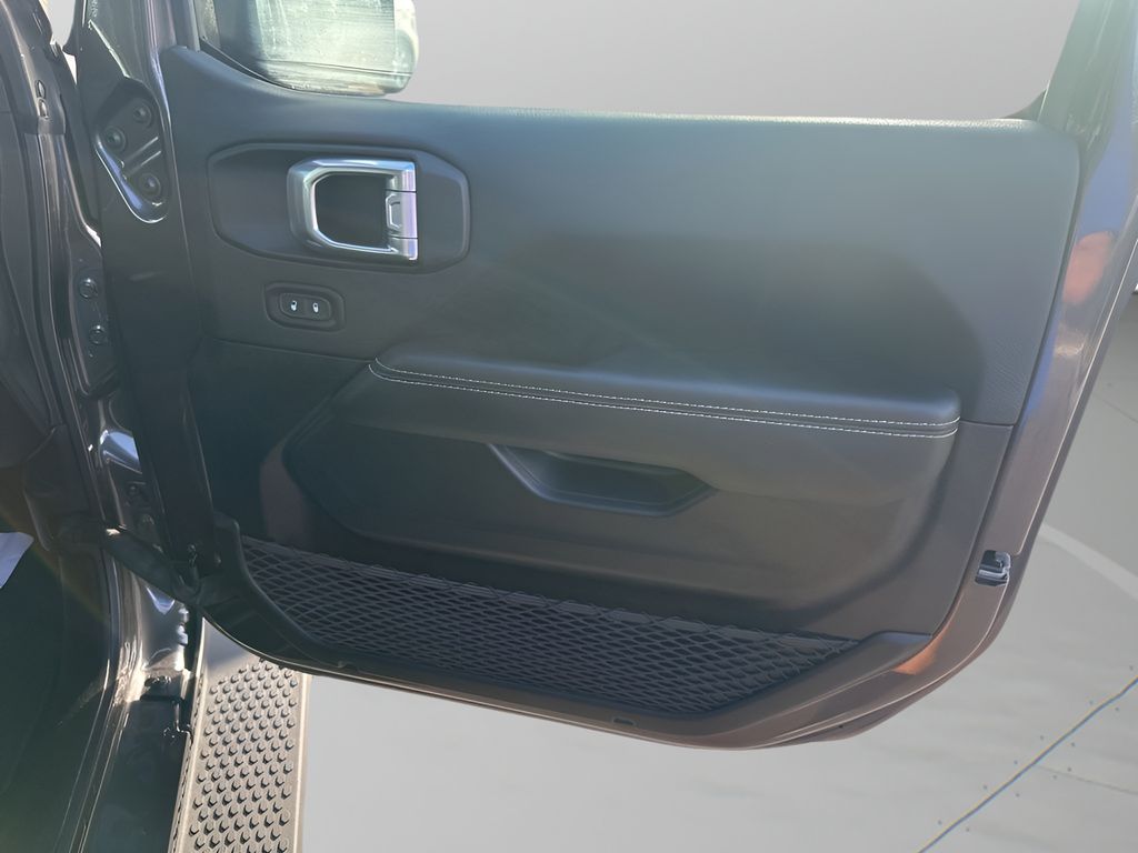 Used Car 2021 Jeep Wrangler  For Sale Under $35,000 In Austin, Texas