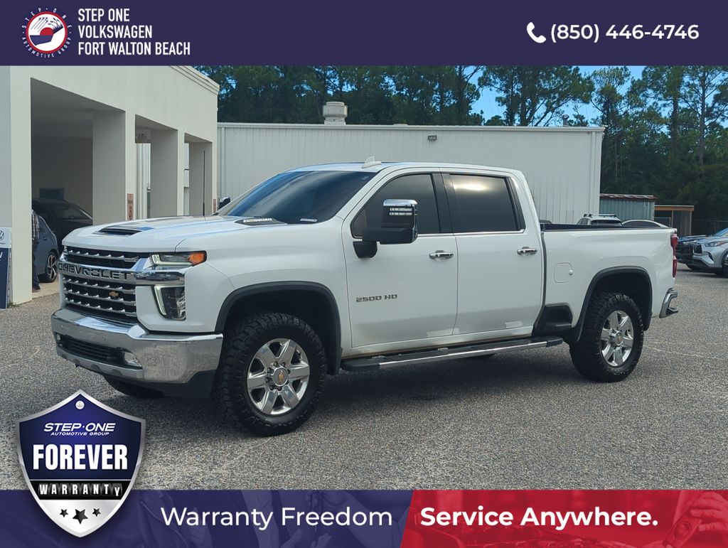 Summit White 2021 Chevrolet Silverado 2500HD Pickup Truck Four-Wheel Drive Automatic