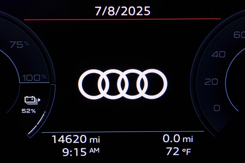 Thumbnail: 2023 Audi Q4 e-tron - 32