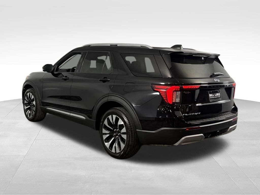 Used 2025 Black Metallic Ford Platinum image 7