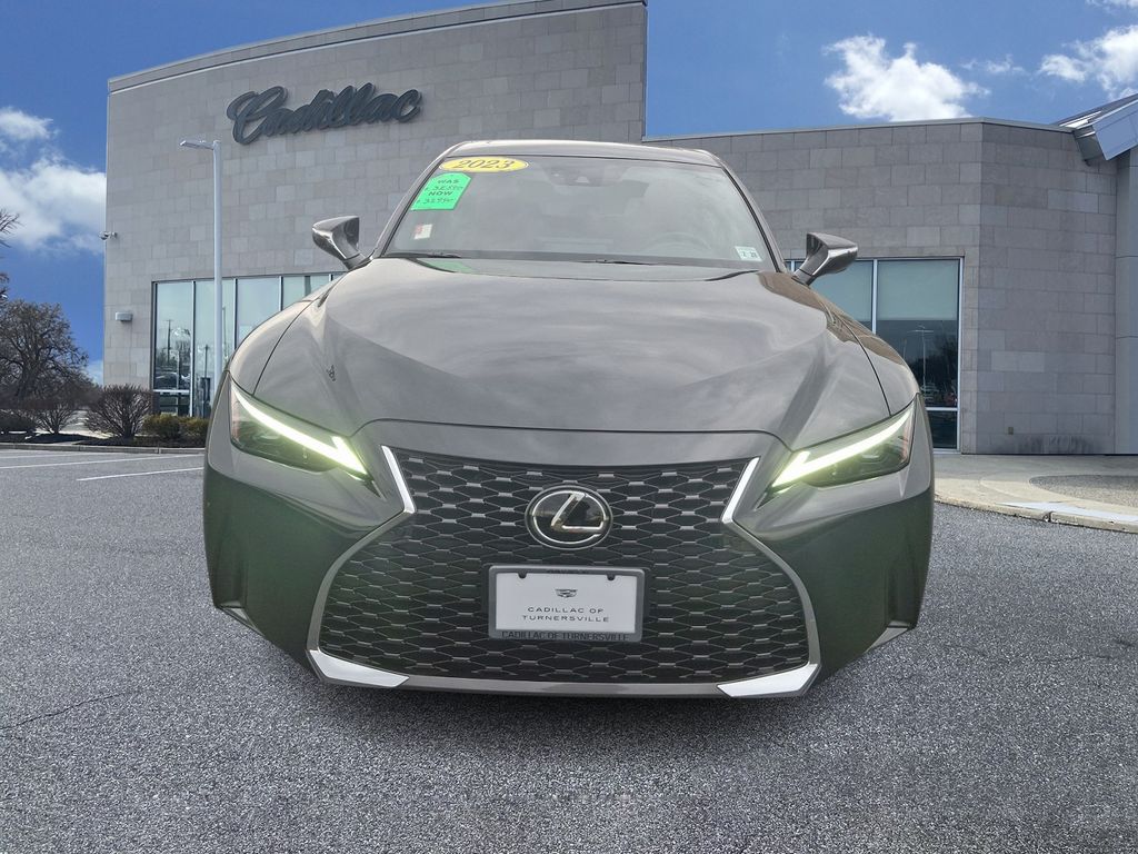 2023 Lexus IS 300 2