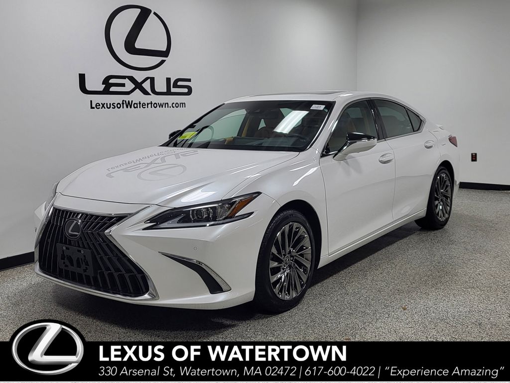  2024 Lexus ES Hybrid 300h Luxury FWD   