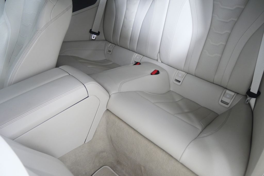 Thumbnail: 2023 BMW 8 Series - 14