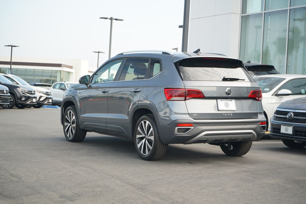 2024 Volkswagen Taos 1.5T SE 3