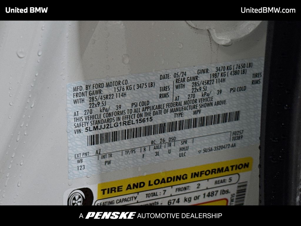 Thumbnail: 2024 Lincoln Navigator - 16