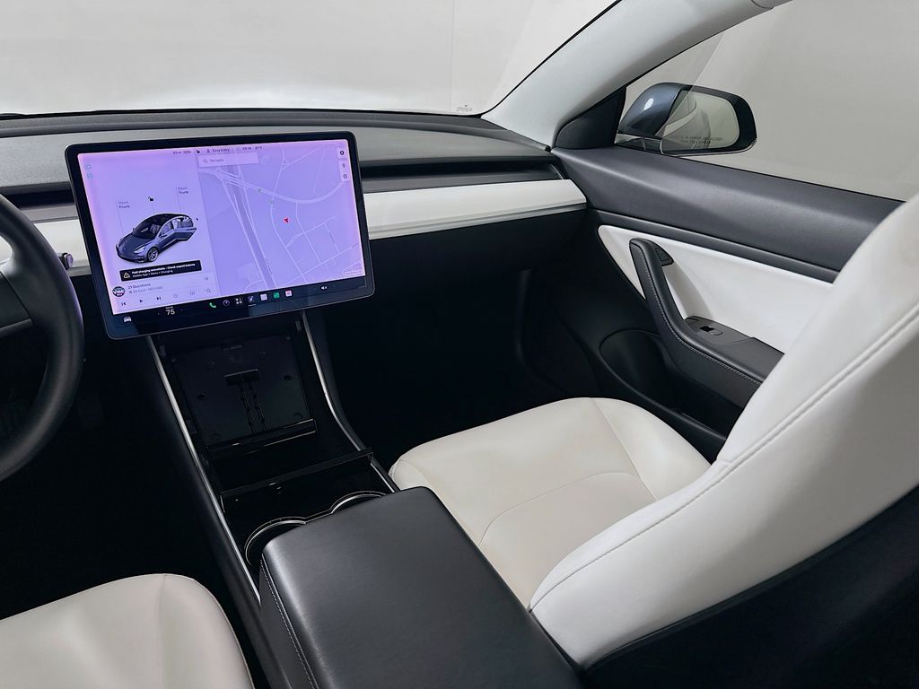 Thumbnail: 2019 Tesla Model 3 - 23