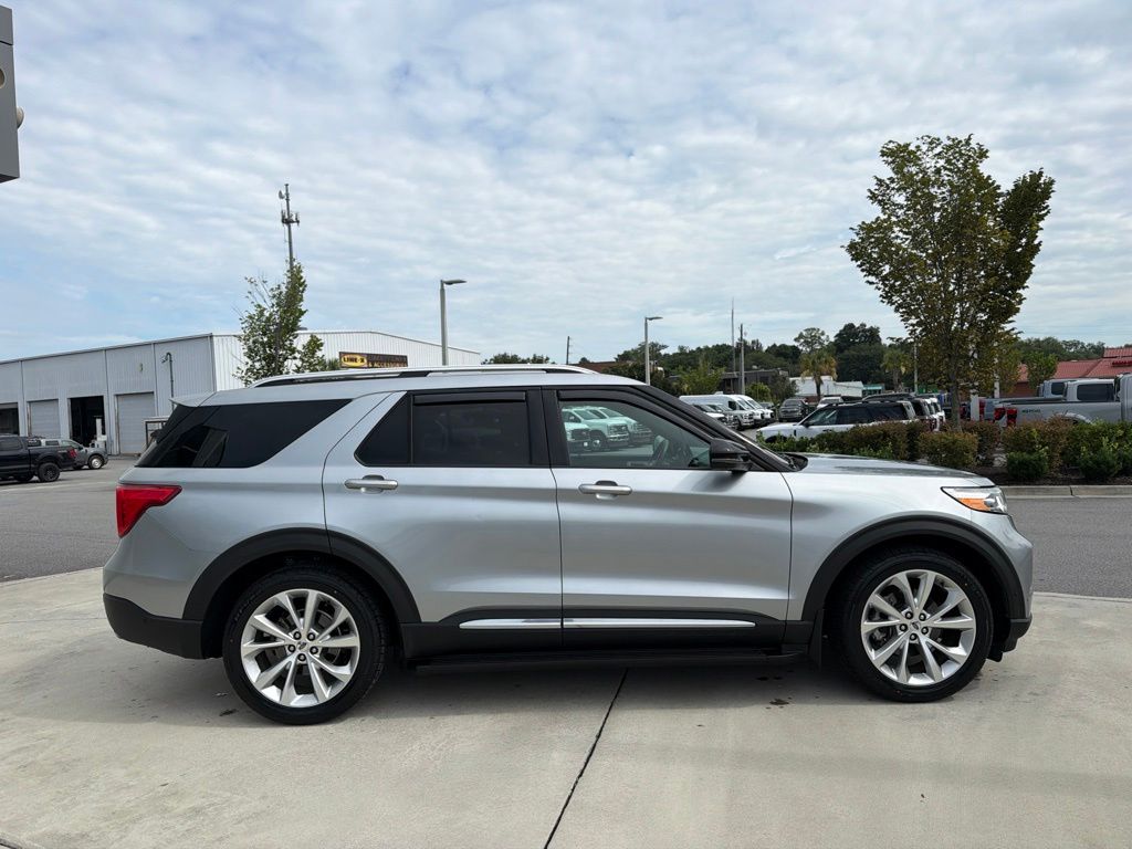 2022 Ford Explorer Platinum