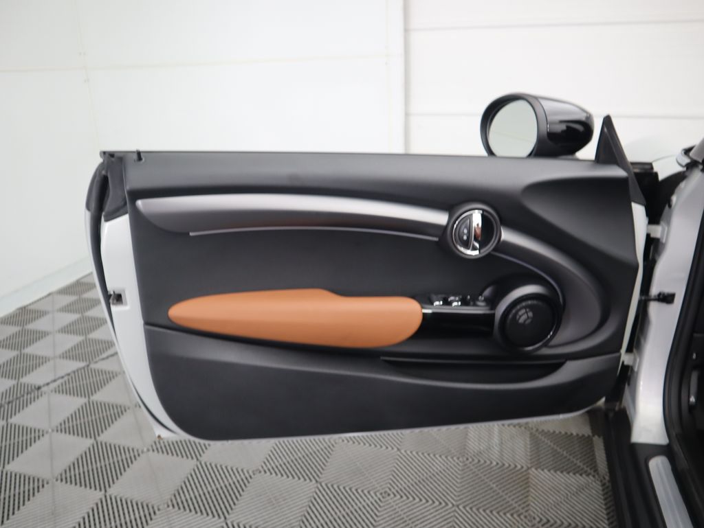 Thumbnail: 2023 MINI Cooper - 31