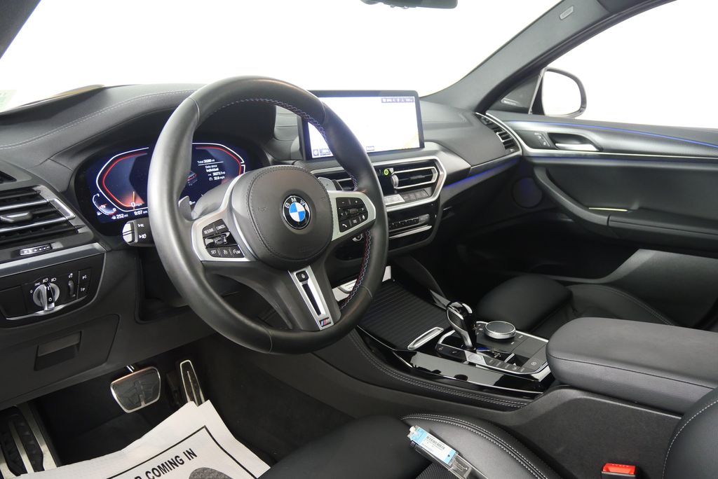 Thumbnail: 2023 BMW X4 - 13
