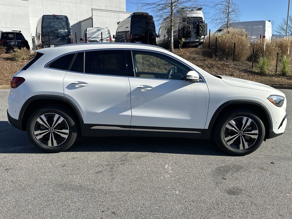 2025 Mercedes-Benz GLA GLA 250 9