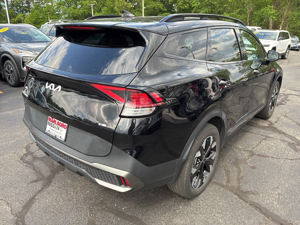 View vehicle photo 7