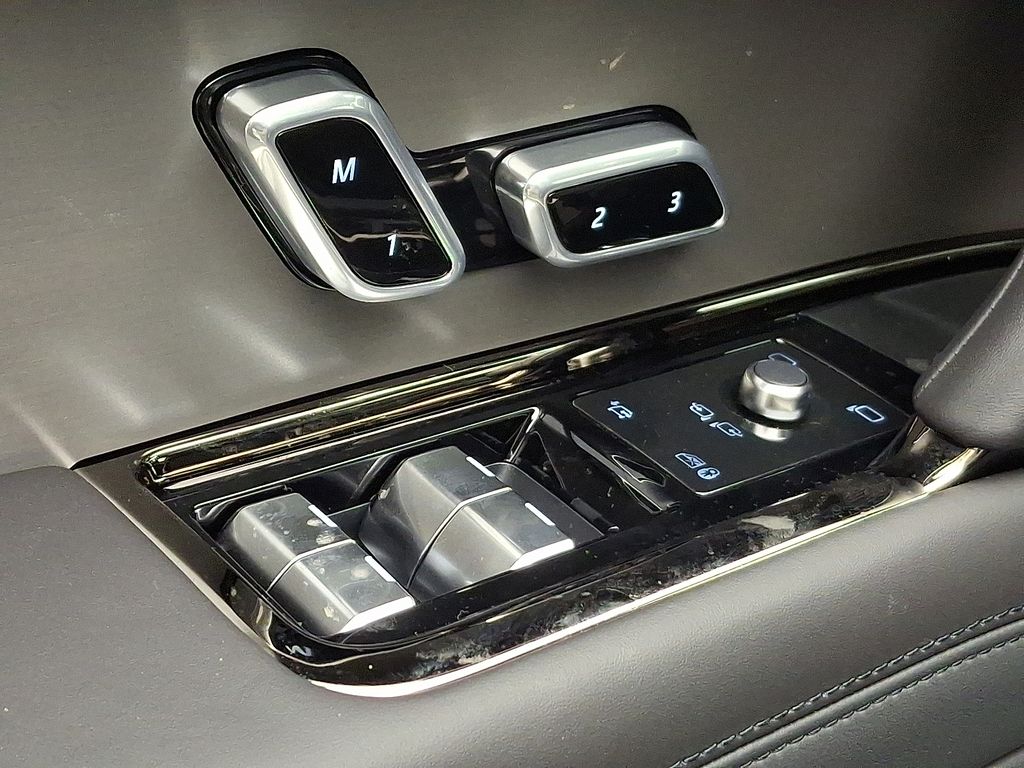 Thumbnail: 2026 Land Rover Range Rover Sport - 20