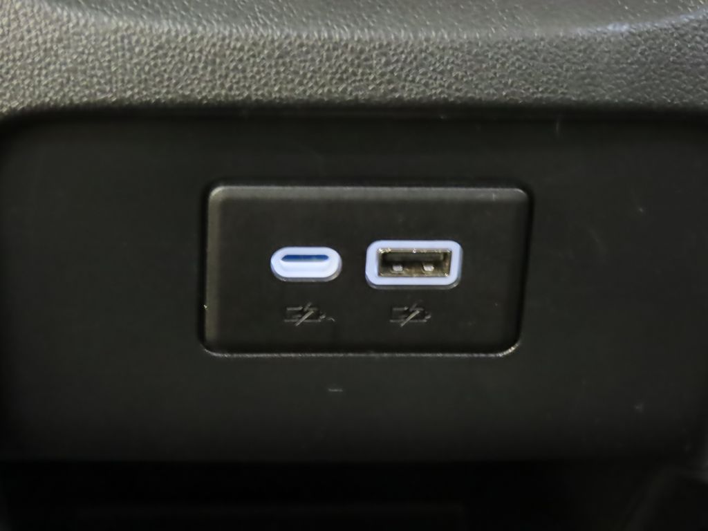 Thumbnail: 2021 Chevrolet Blazer - 32