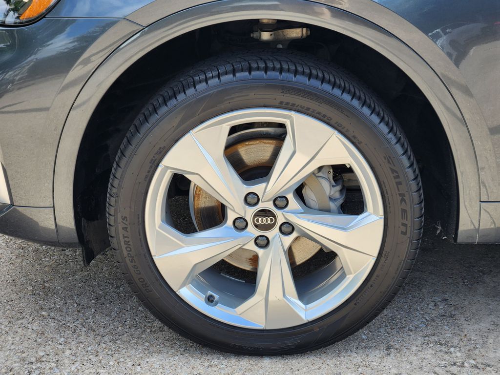 used 2022 Audi Q5 car, priced at $27,943