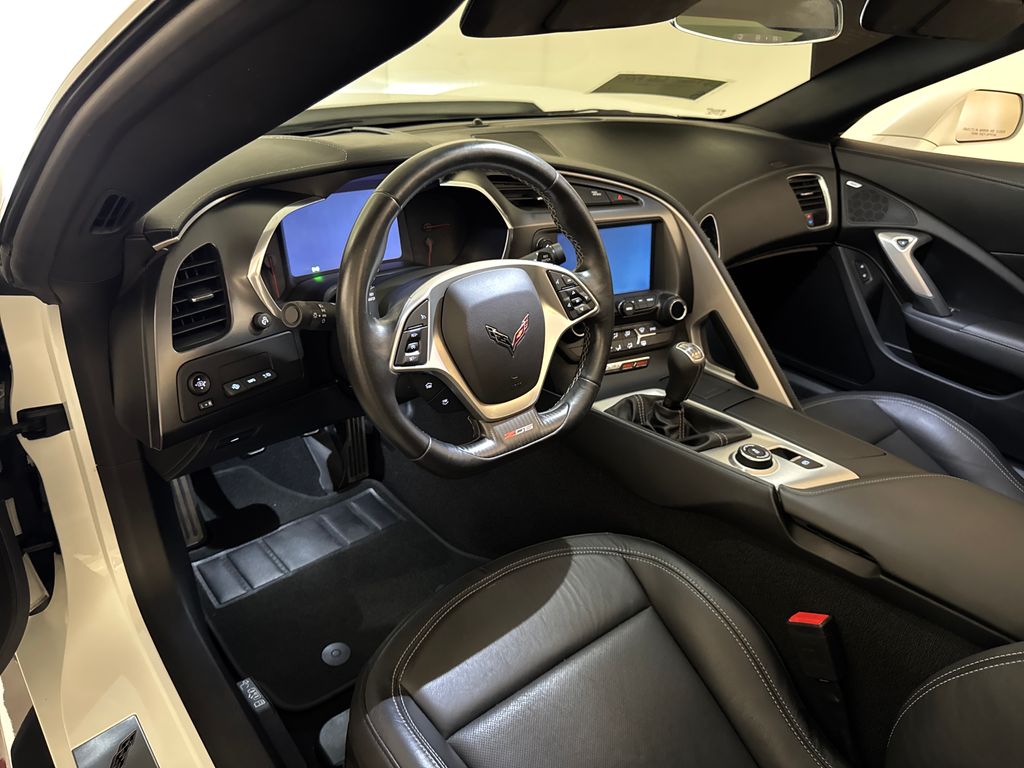Used 2019 White Chevrolet Z06 image 6