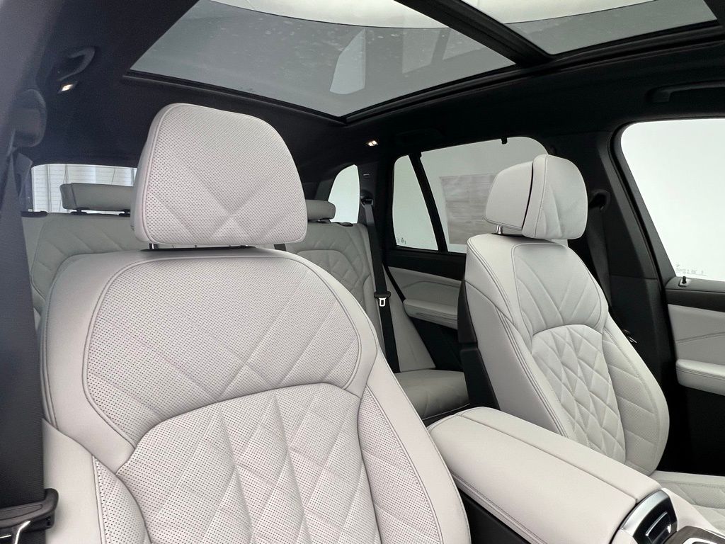 Thumbnail: 2026 BMW X5 - 7