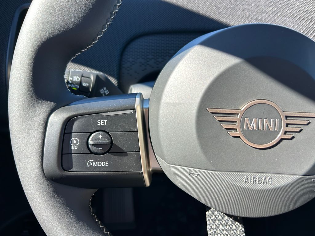 Thumbnail: 2027 MINI Cooper Countryman - 19