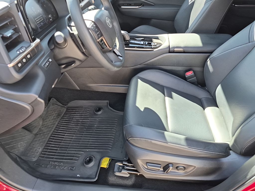 Used Car 2025 Toyota Crown Signia  Limited For Sale Under $50,000 In Austin, Texas