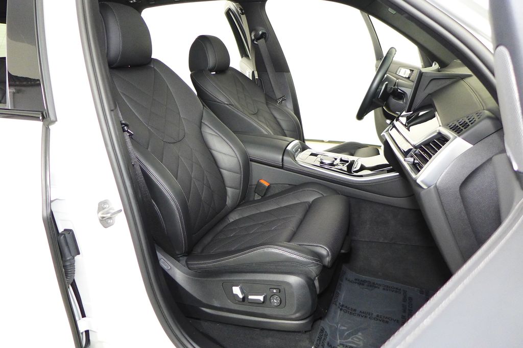 Thumbnail: 2024 BMW X5 - 18