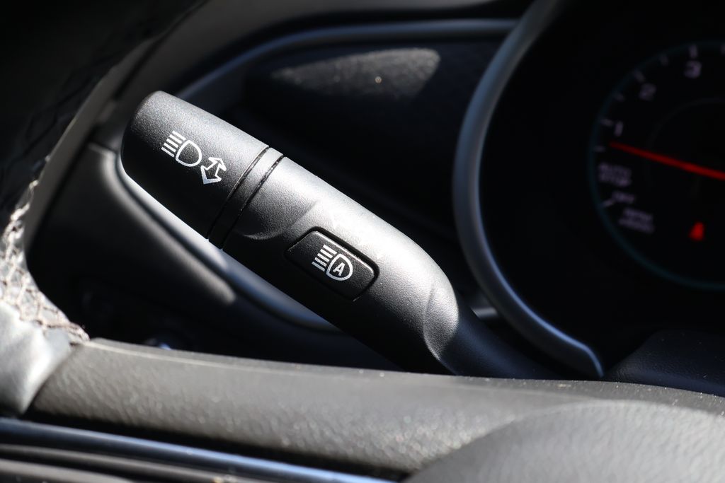 Thumbnail: 2025 Chevrolet Malibu - 22