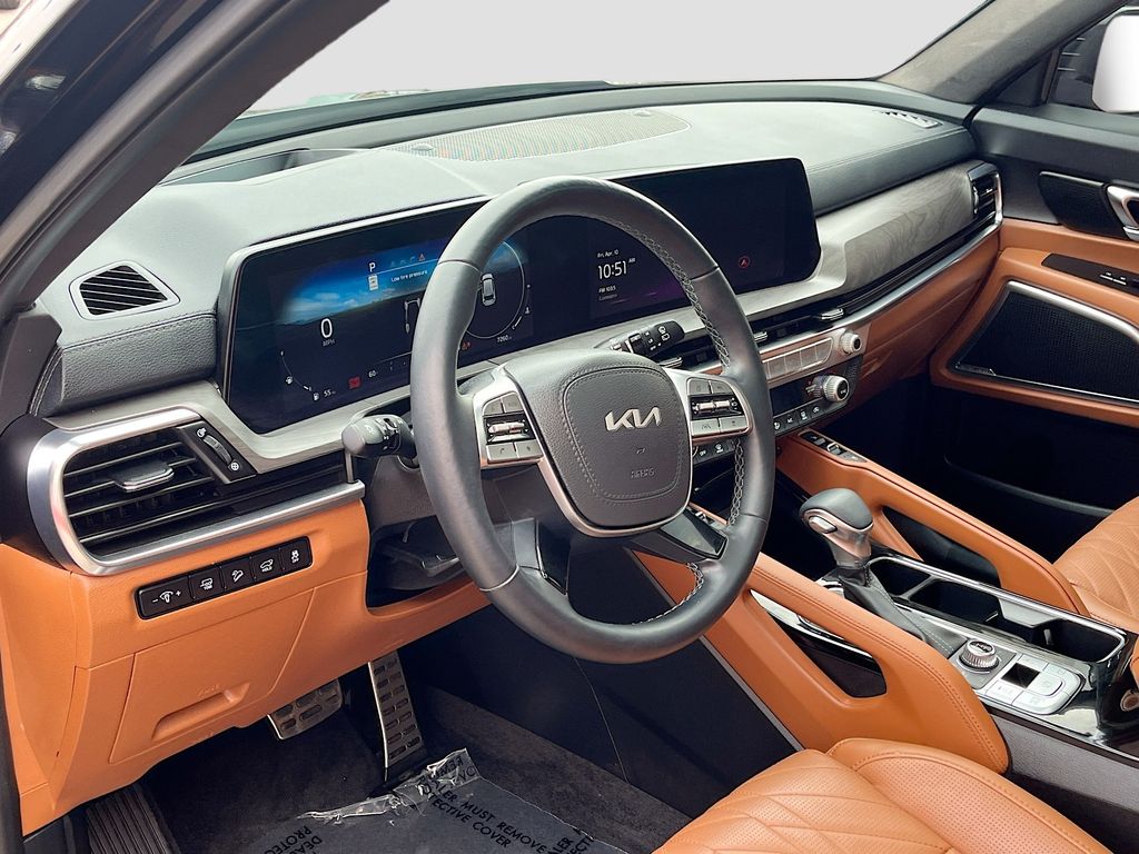 Used 2025 Black Kia SX-Prestige X-Line image 11