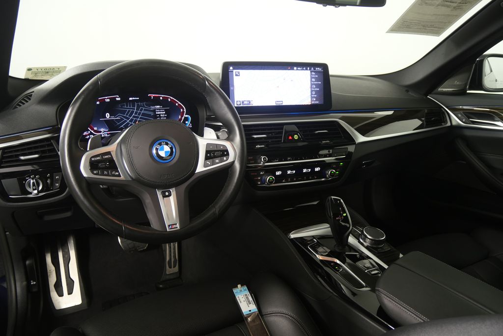 Thumbnail: 2023 BMW 5 Series - 20