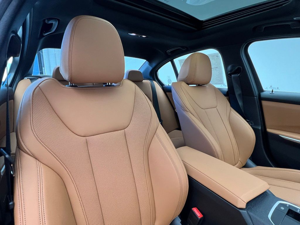 Thumbnail: 2026 BMW 3 Series - 7