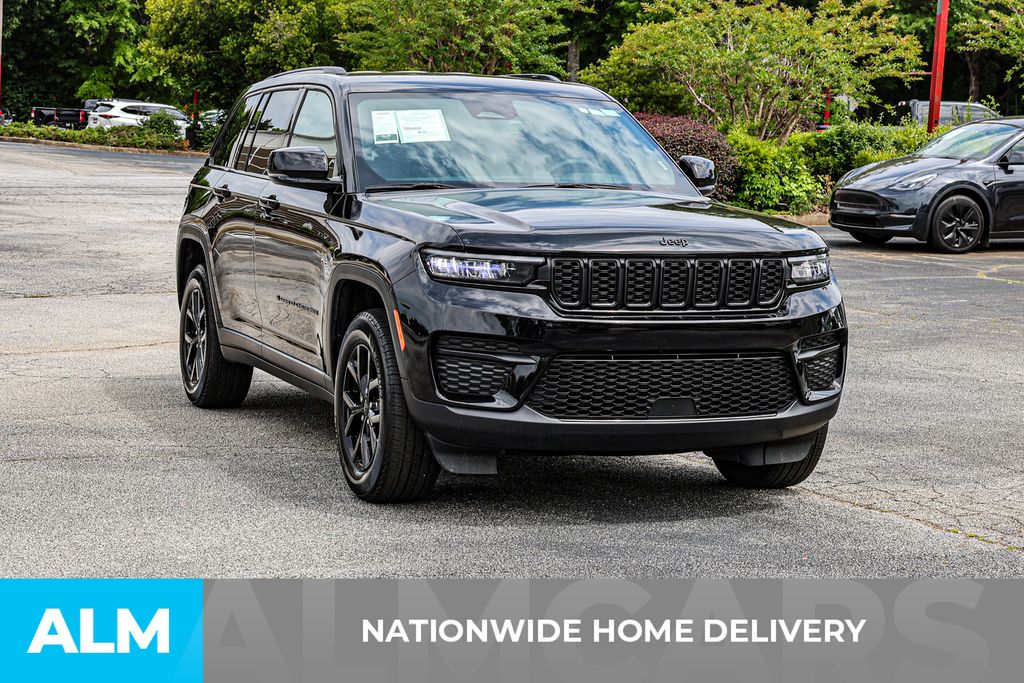 Used 2025 Black Jeep Altitude / MT Certified image 5