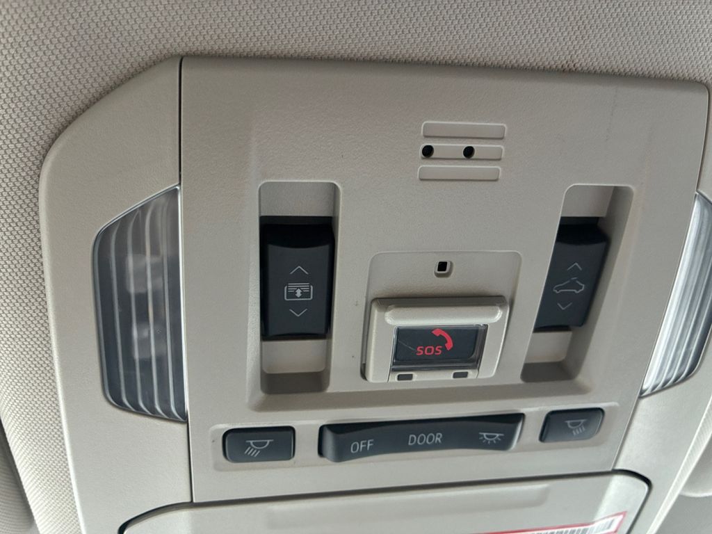 Used Car 2022 Toyota Highlander Hybrid  Platinum For Sale Under $40,000 In Austin, Texas