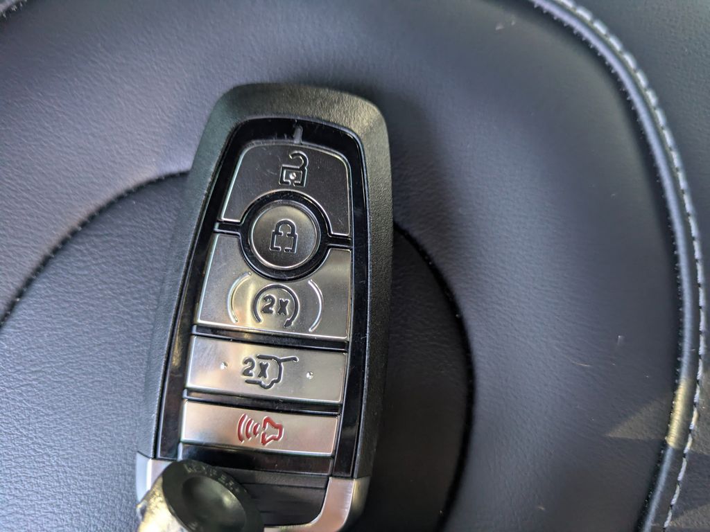 2025 Ford Expedition Platinum MAX