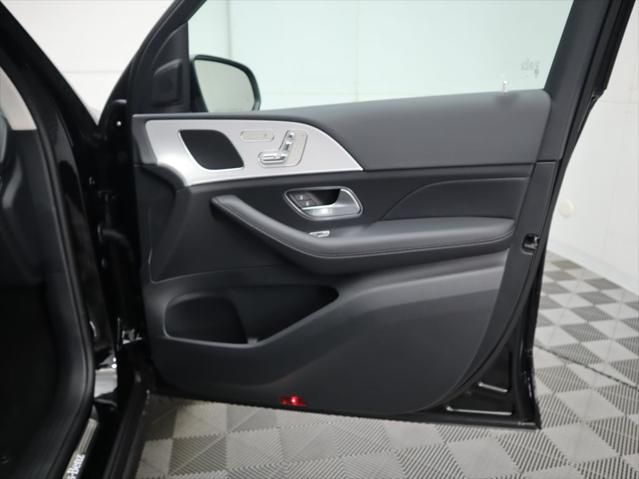 Thumbnail: 2025 Mercedes-Benz GLE - 27